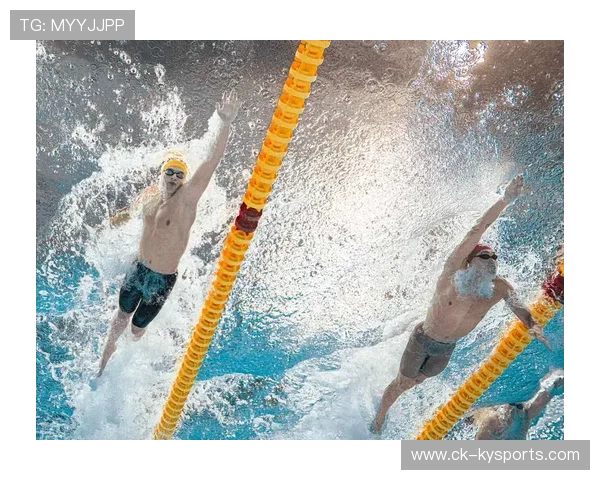 意大利男子4x200米自由泳接力队获得银牌，意大利男子游泳队